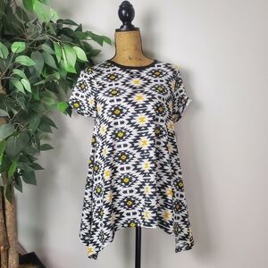 Lularoe Melissa Tunic Top Womens Size XS Black White Aztec Print